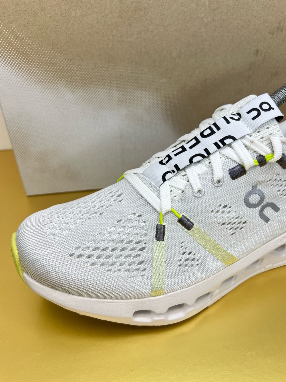 On Running Cloudsurfer Womens Size 8 White/Sand With Box Worn 3x Indoors Only! - Picture 7 of 16